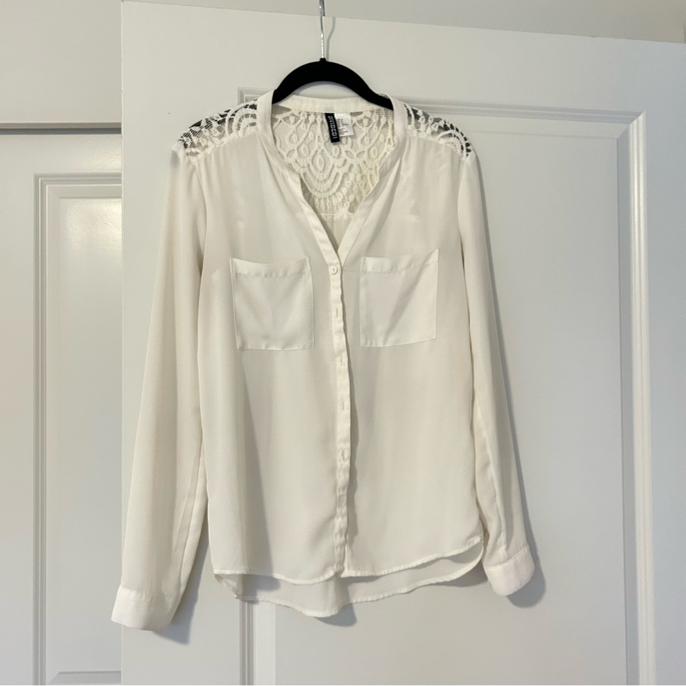 Lace back long sleeve blouse